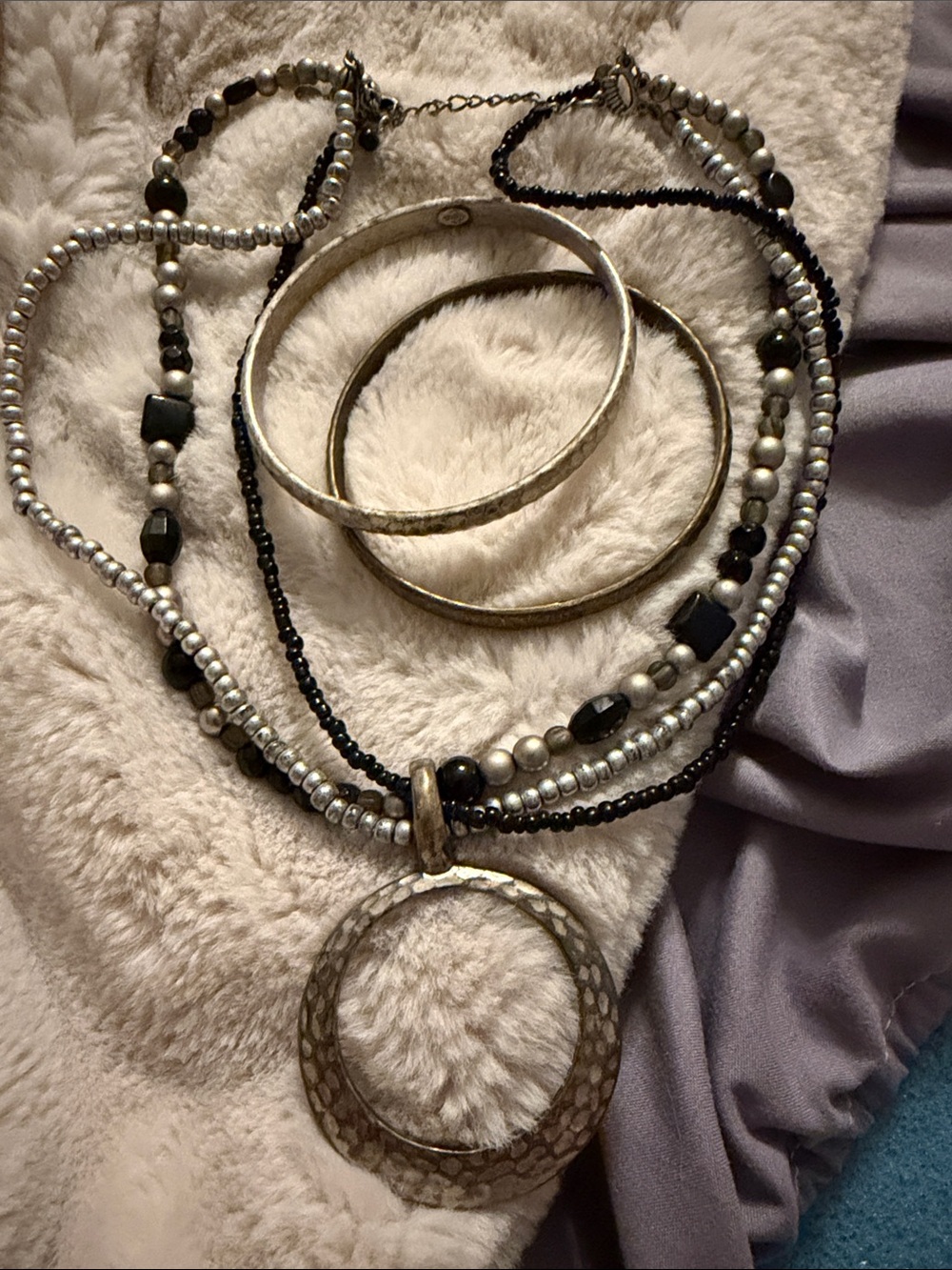 Silver and Black Beaded Pendant Necklace Set